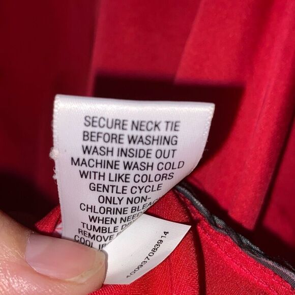 Dana Buchman Women's Red Satin Tassel Tie Neck Raglan Long Sleeve Blouse Size XL - Picture 8 of 8